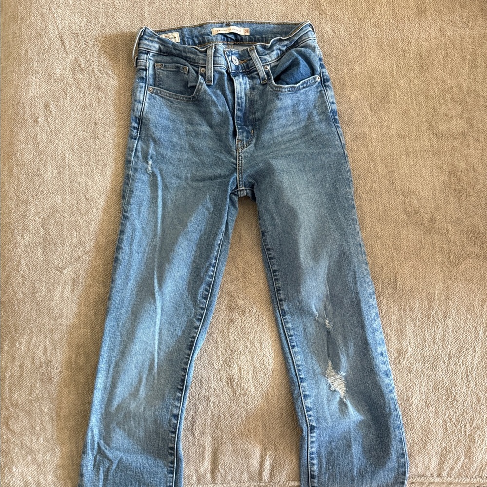 Levi’s 724 High Rise Straight Jeans